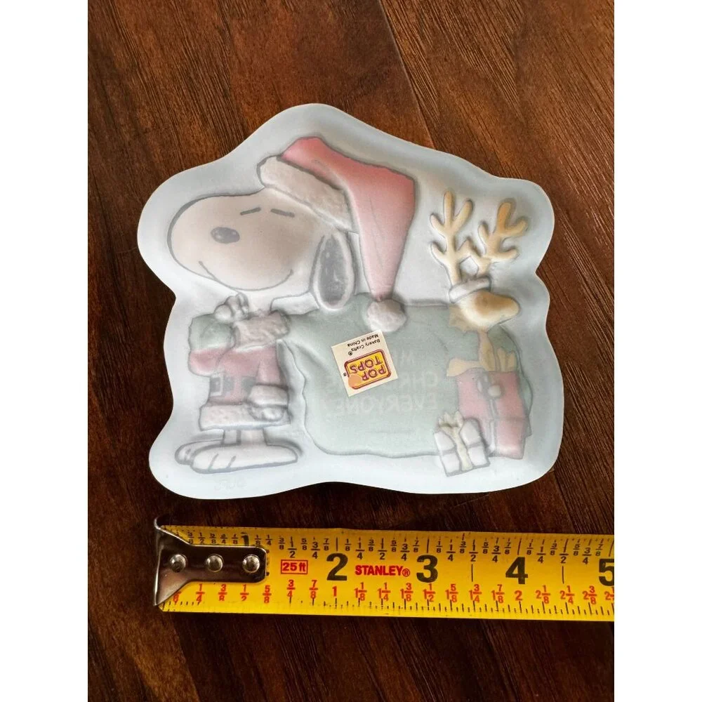 Vintage Merry Christmas Snoopy Peanuts woodstock cake cookie topper 3D plastic
